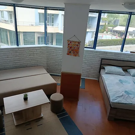 Rainbow Luci 公寓 *