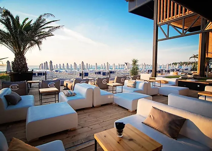 Rainbow Luci Σάνι Μπιτς